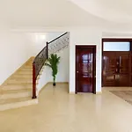 Frond K, Beachfront Villa, Palm Jumeirah - Mint Stay