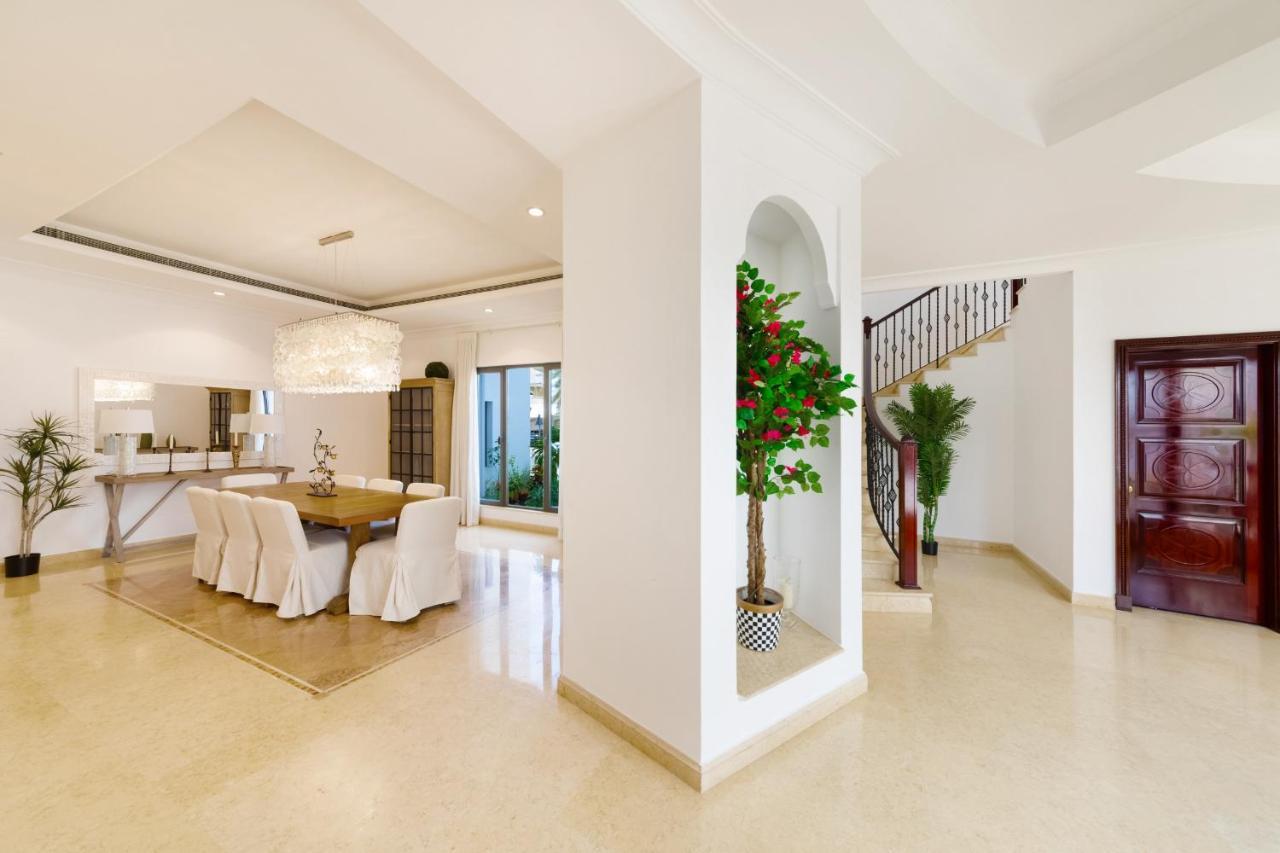 Frond K, Beachfront Villa, Palm Jumeirah - Mint Villa Dubai