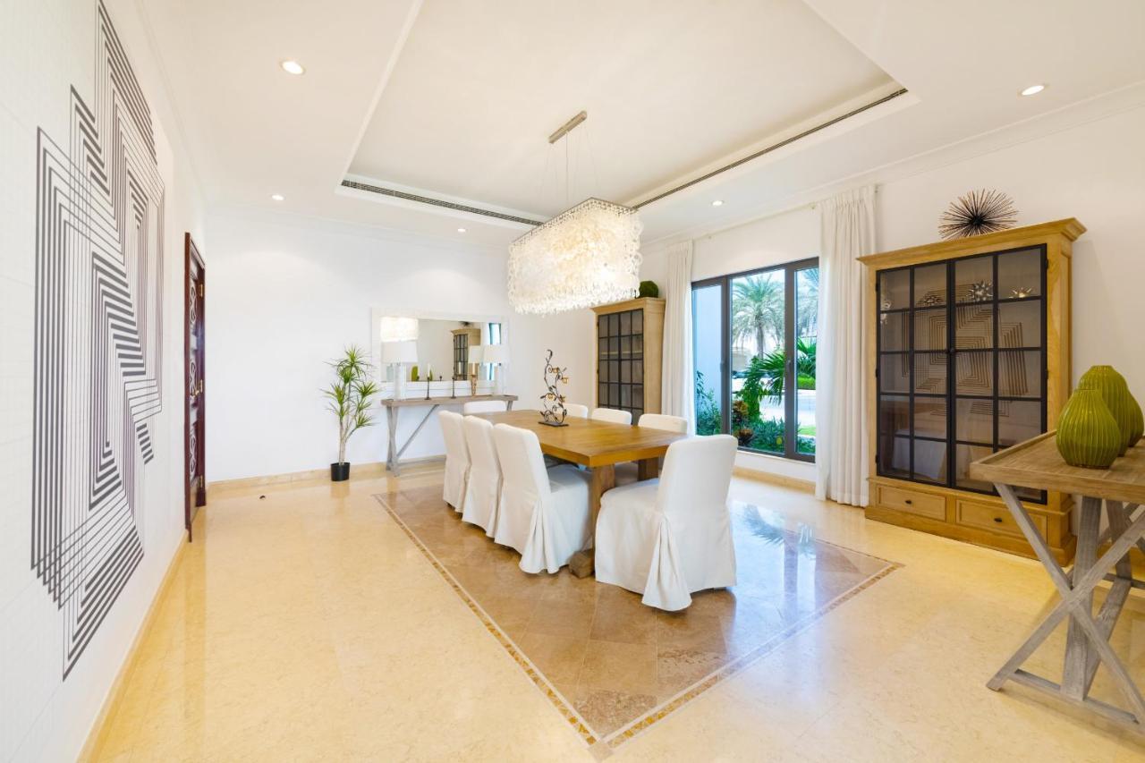 Frond K, Beachfront Villa, Palm Jumeirah - Mint Dubai